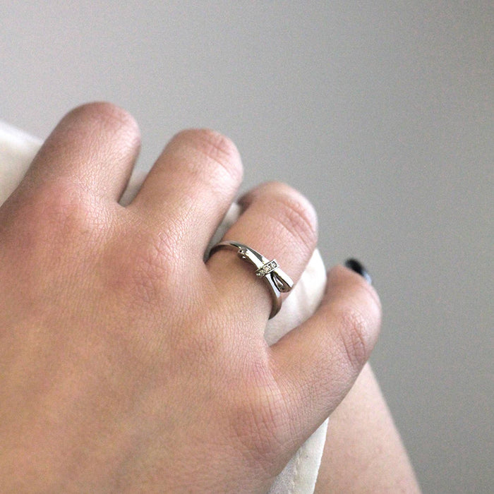 Luminous Bow Ring - Silver and Crystal: 52